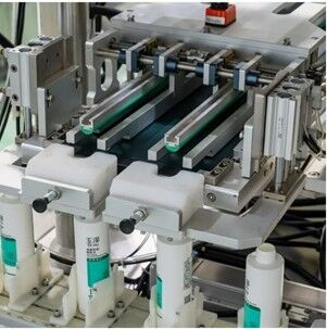Besorgen 100-1000ml Automatische Intelligente Hochgeschwindigkeits-Abfüll- und Verschließanlage für tägliche Chemikalien Online-Herstellung
