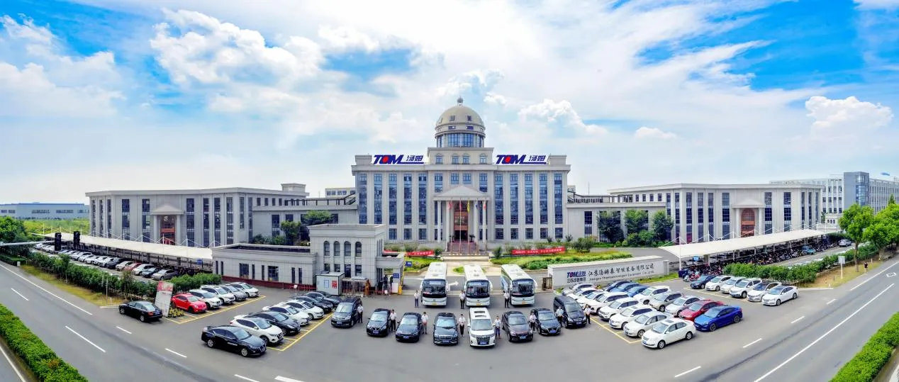 ODM Automatische Füllmaschine für Flaschen mit mehreren Flüssigkeitsköpfen 12