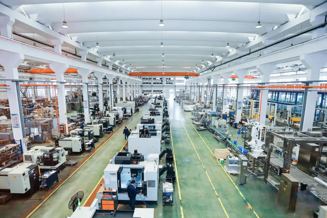 Automatische Maschine zur F&uuml;llung chemischer Schmiermittel f&uuml;r die Industrie 10